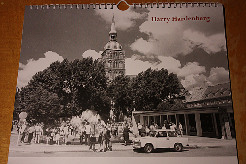 &copy; <a class='unglow' target='_blank' href='https://de.wikipedia.org/wiki/Harry_Hardenberg'>Harry Hardenberg</a>
16.10.2015 23:06:36
Stralsund, wie es gestern war
Galerie