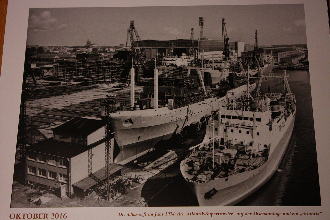 © <a class='unglow' target='_blank' href='https://de.wikipedia.org/wiki/Harry_Hardenberg'>Harry Hardenberg</a>
16.10.2015 23:05:37
Stralsund, wie es gestern war
Galerie